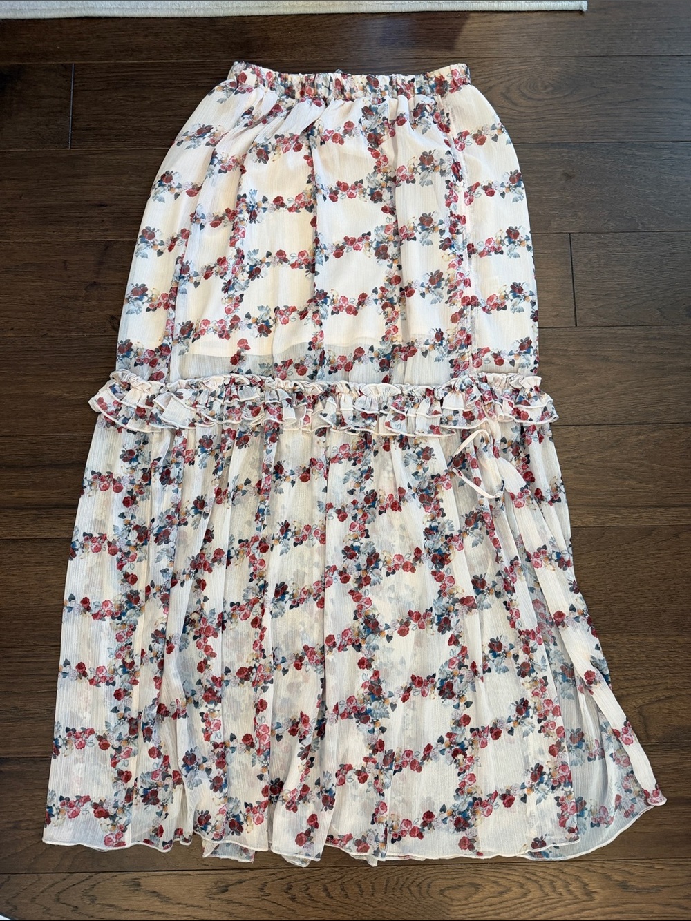 Endless Rose Floral Maxi Skirt in Size Small - C57-006